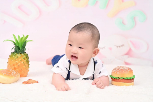 供卵试管代怀生子费用四个月宝宝的体重